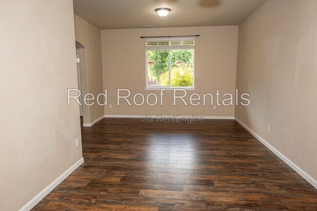 Building Photo - 1441 Farina Lp SE