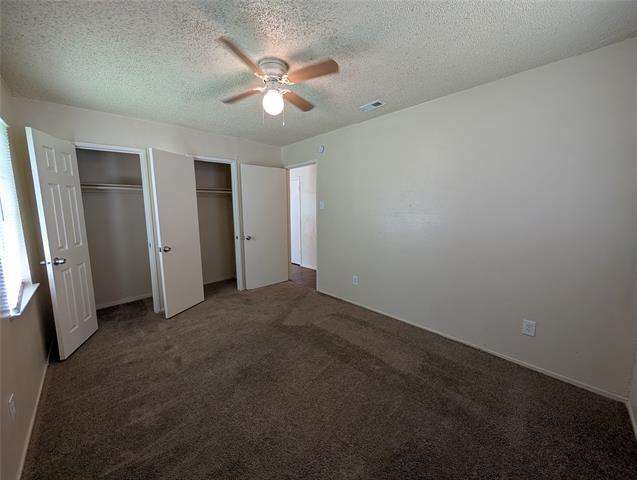 Building Photo - 3827 Black Oak Dr
