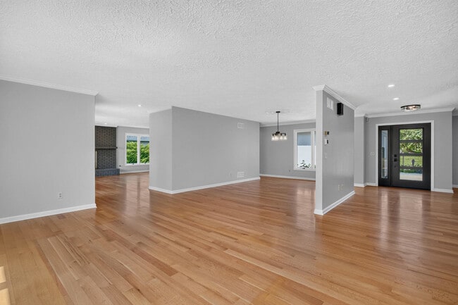 Building Photo - 4817 Torrey Pines Ct