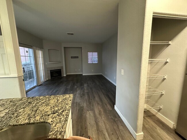 Building Photo - Upgraded 3 bedroom!