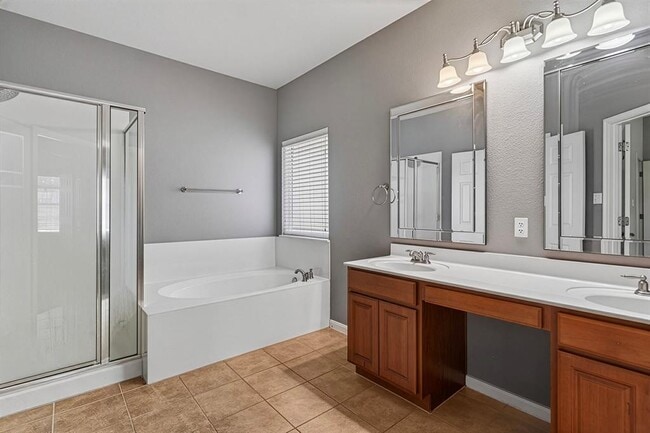 Building Photo - 4489 Western Lake Dr
