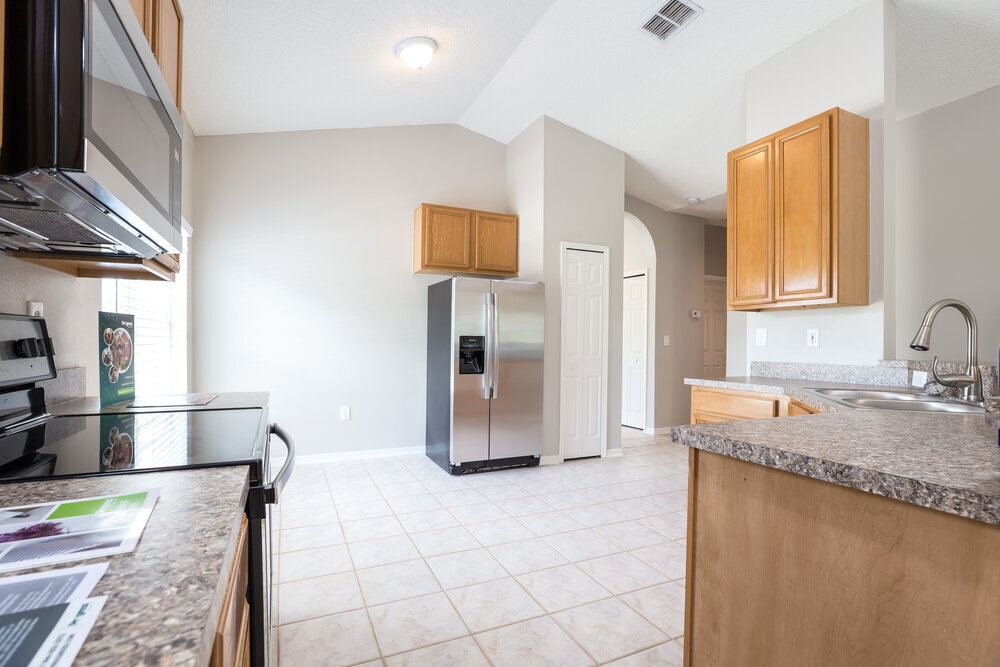 Building Photo - 3337 Bellingham Dr