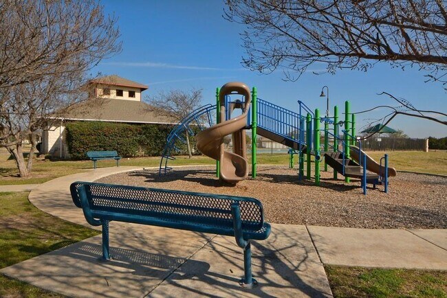 Building Photo - 1707 Big Bend Dr