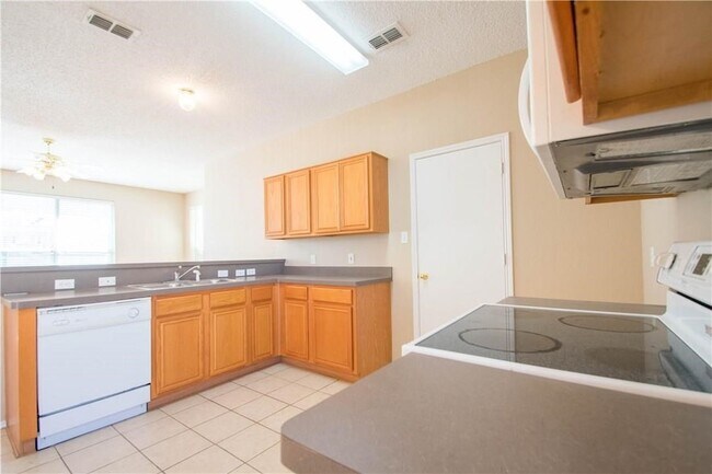 Building Photo - 6316 Downeast Dr