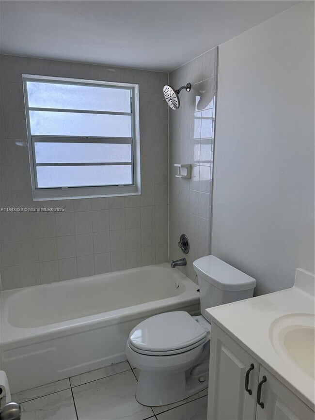 Building Photo - 7765 SW 86th St