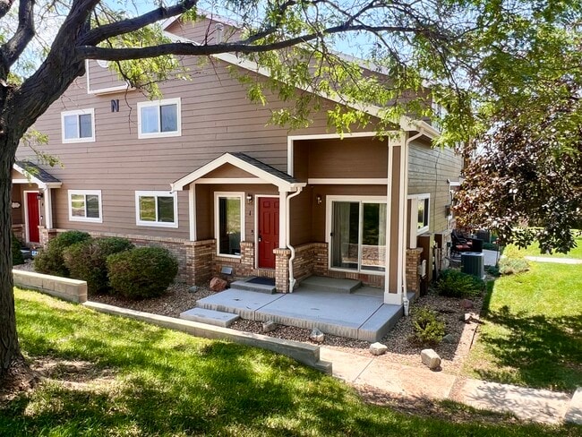 Building Photo - 1601 Great Western Dr