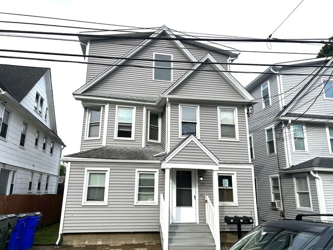 Primary Photo - 109 Churchill St