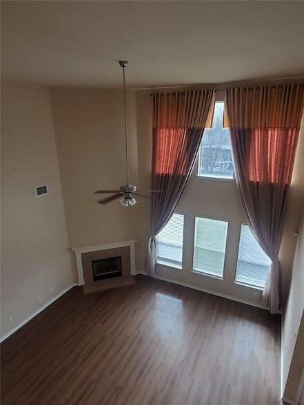 Building Photo - 501 Dinge Bay Dr