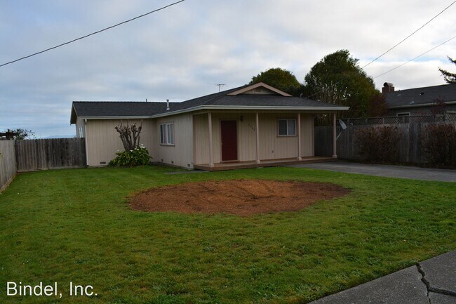Building Photo - 3 br, 2 bath House - 2967 North St