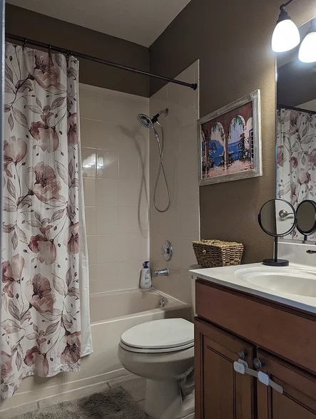 Building Photo - 3046 Pointeview Dr