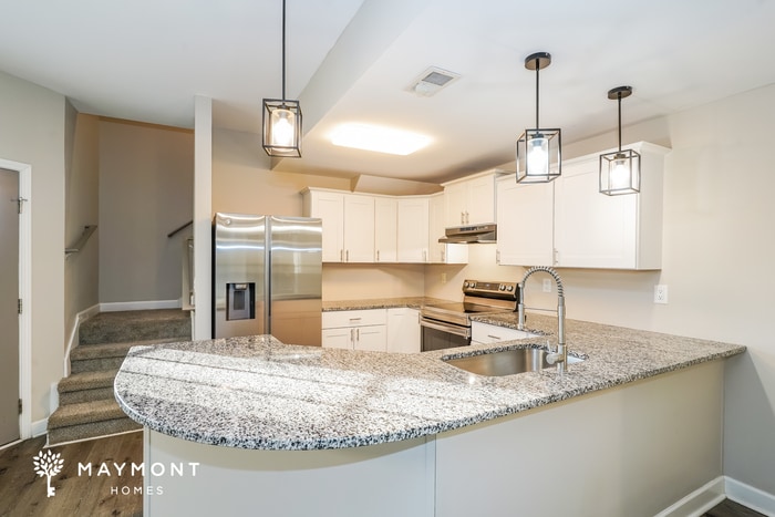 Building Photo - 506 Highland Ct