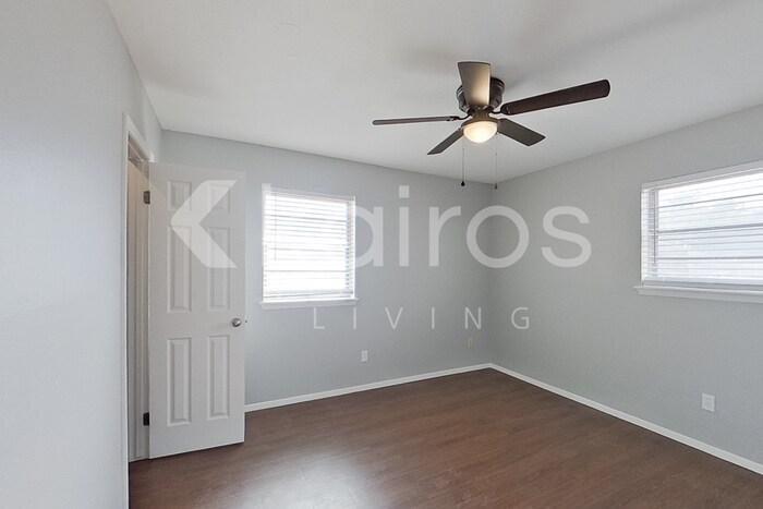 Building Photo - 5146 Susan Dr