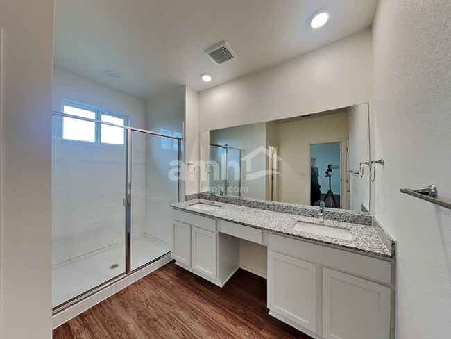 Building Photo - 324 Aspen Waters