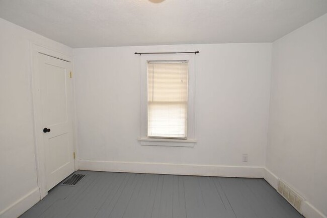 Building Photo - River Park Charming 3 bedroom Single Famil...