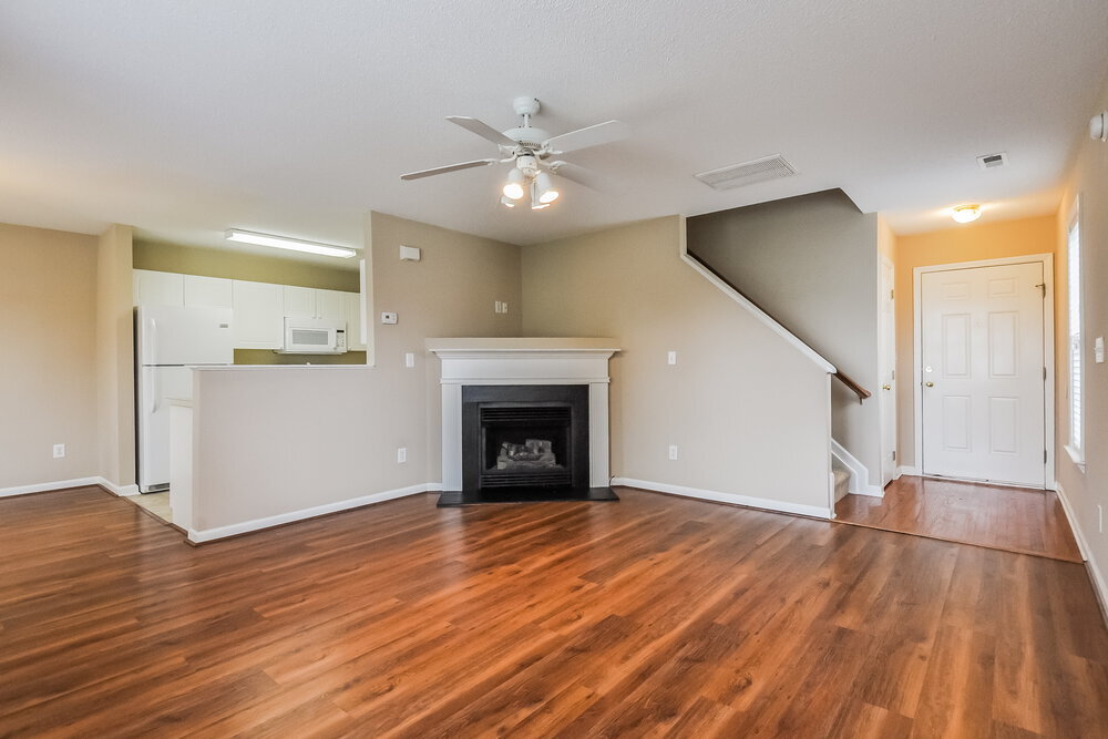 Building Photo - 2232 Castle Pines Dr
