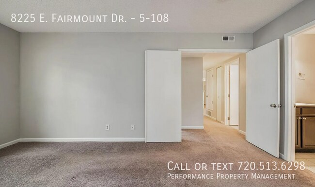 Building Photo - 8225 E Fairmount Dr