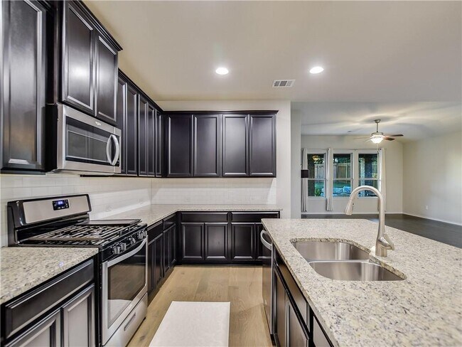 Building Photo - 7916 Arbor Knoll Ct