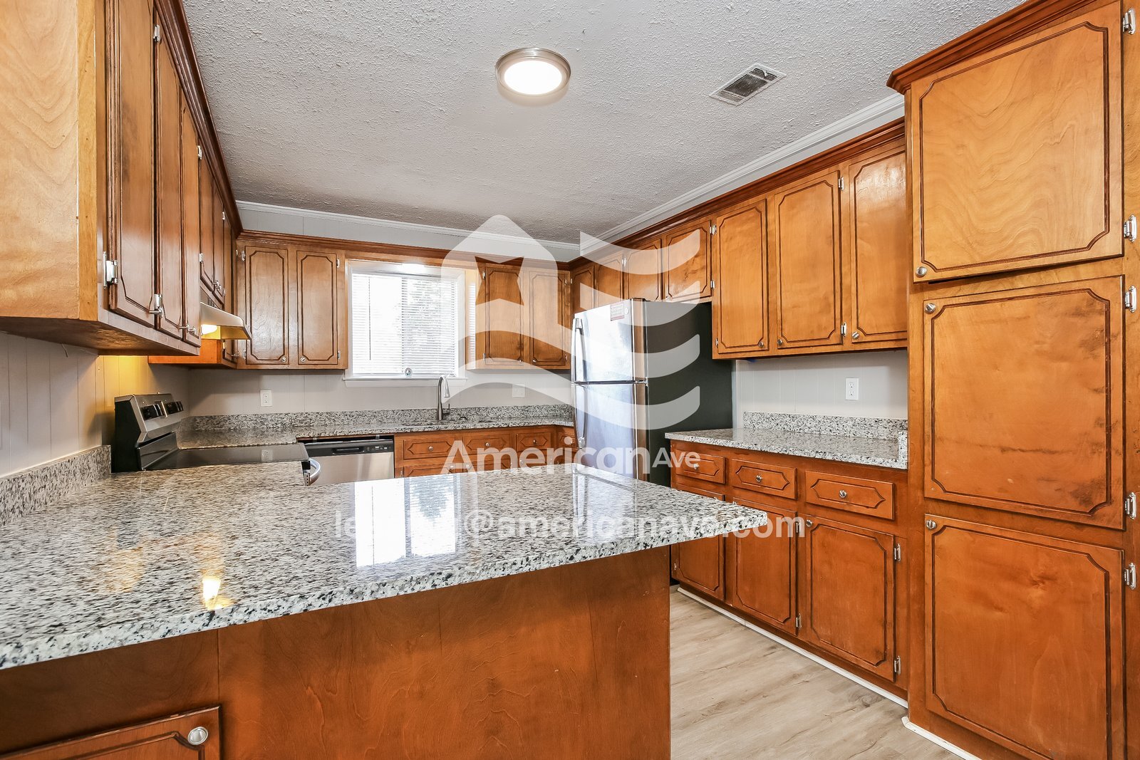 Building Photo - 711 Greendale Dr