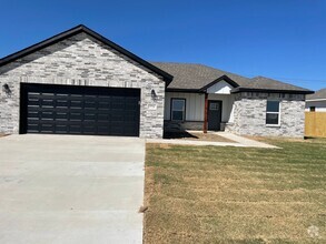 Building Photo - Beautiful 3 BR / 2 BA Home in Corsicana!