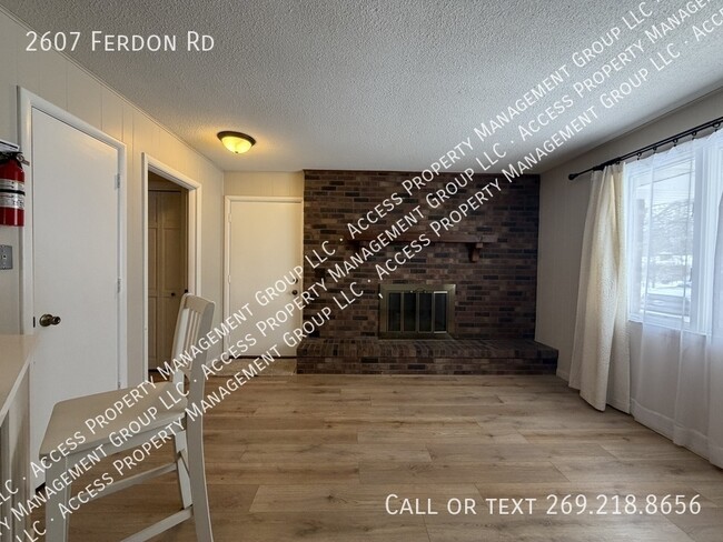 Building Photo - 2607 Ferdon Rd