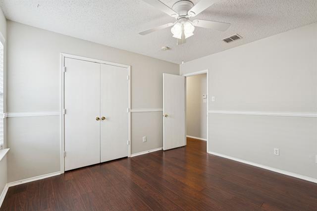 Building Photo - 8201 Canoe Ridge Ln