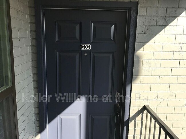 Building Photo - 3716 Idlebrook Cir