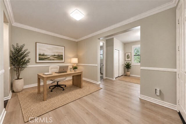 Building Photo - 523 Desert Willow Rd