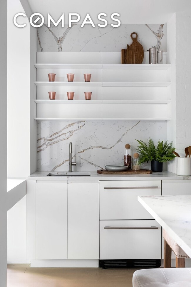 Building Photo - 53 W 85th St