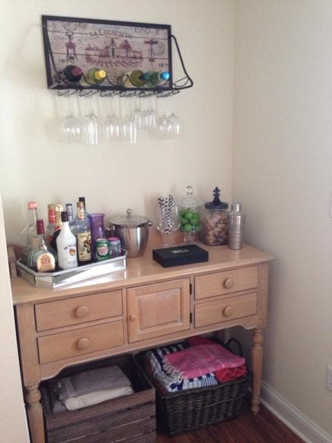 Mud Room - 18 W Second St