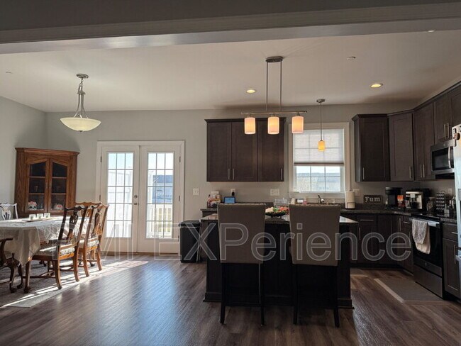 Building Photo - 1001 Rye Dr