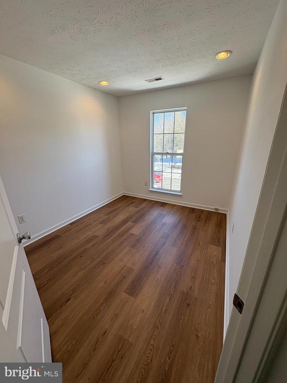 Building Photo - 4008 Enders Ln