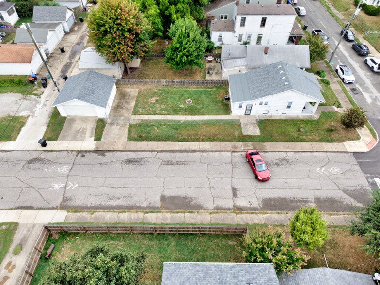 Building Photo - 1028 Forrest St