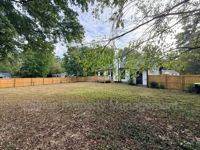 Building Photo - 400 Kelley Meadows Dr