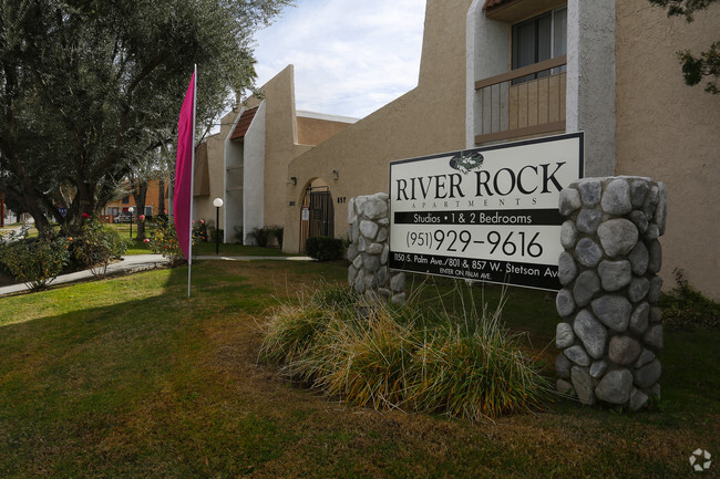 Building Photo - River Rock Apts