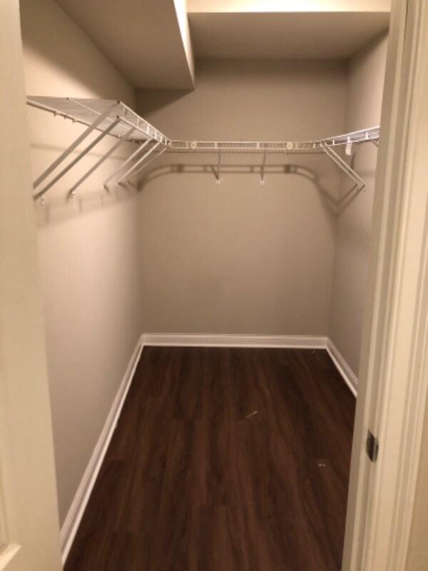 Building Photo - 5244 S King Dr