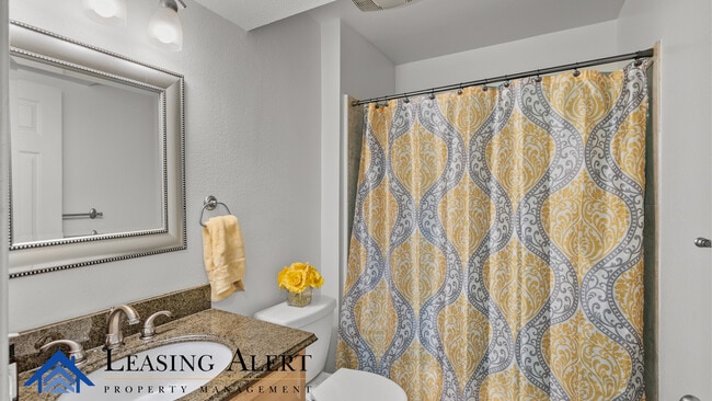 Building Photo - 24115 Evans Ave