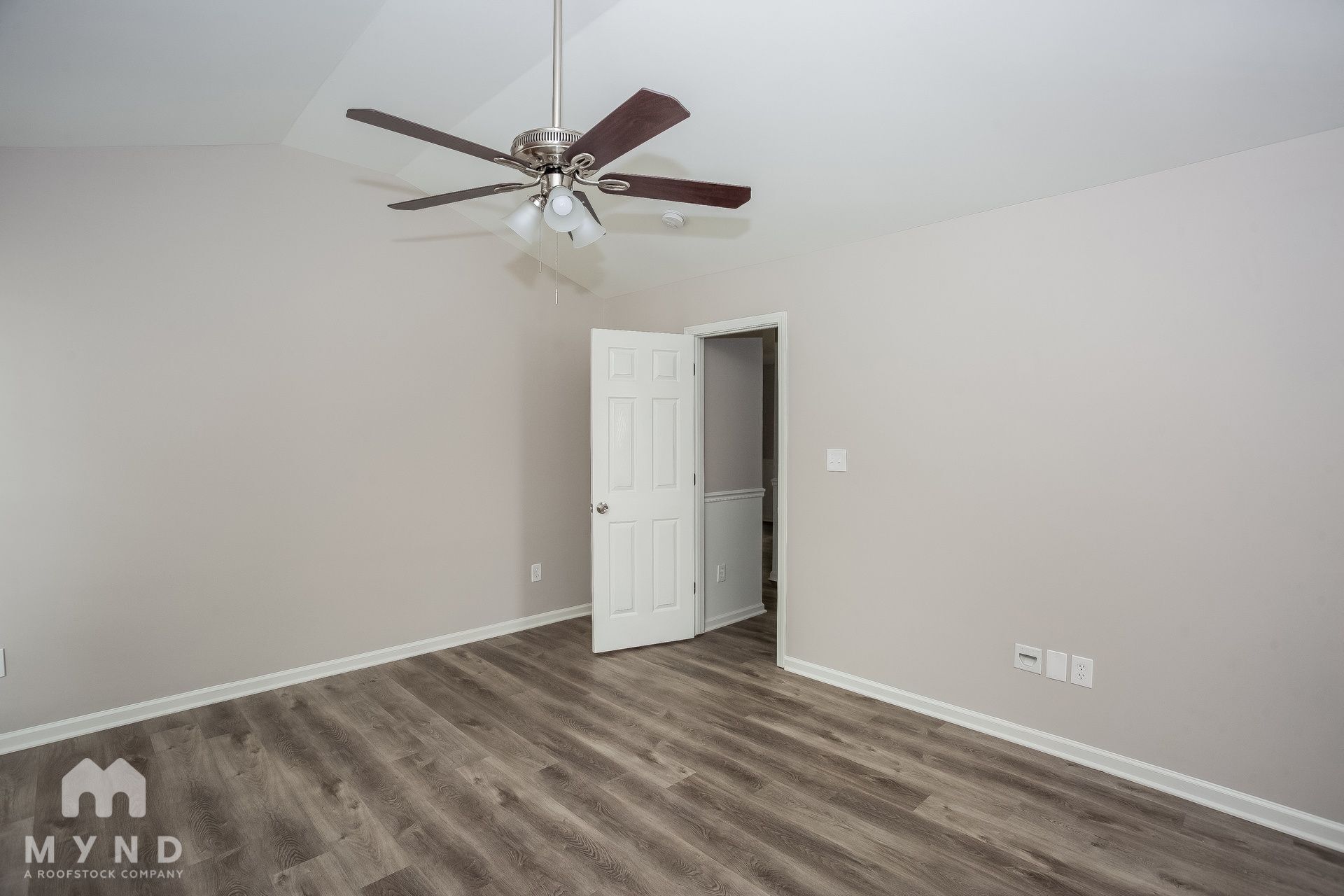 Building Photo - 4723 Hendrix Ct