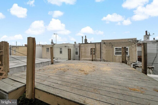 Building Photo - 2537 S Broad St