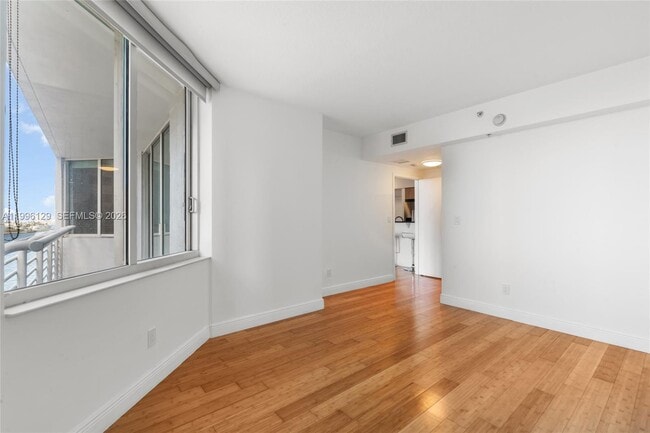 Building Photo - 335 S Biscayne Blvd