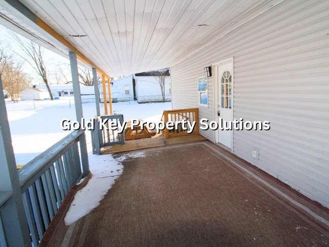 Building Photo - MUNCIE 1 BR 1 BA House with Huge Covered Deck and Fenced Yard (NO SECTION 8)