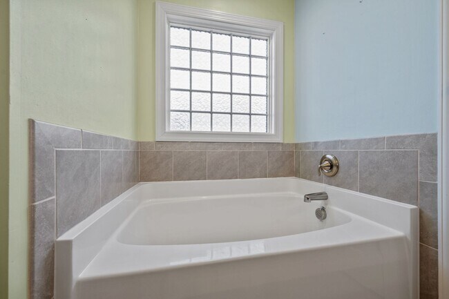 Building Photo - Welcome to Sterling Farms!