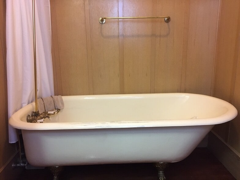 Clawfoot tub in bathroom 1 - 264 N 13th St