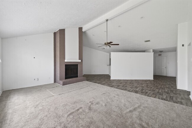 Building Photo - 8203 Lone Quail Dr