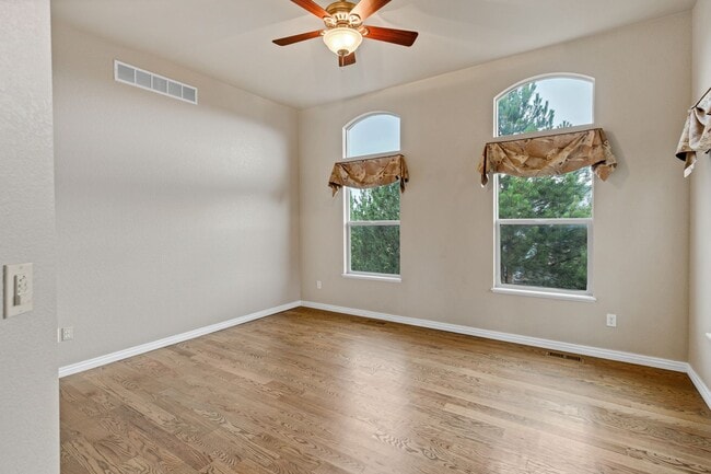 Building Photo - LUXURY PATIO HOME IN DISTRICT 20 SHOWING B...