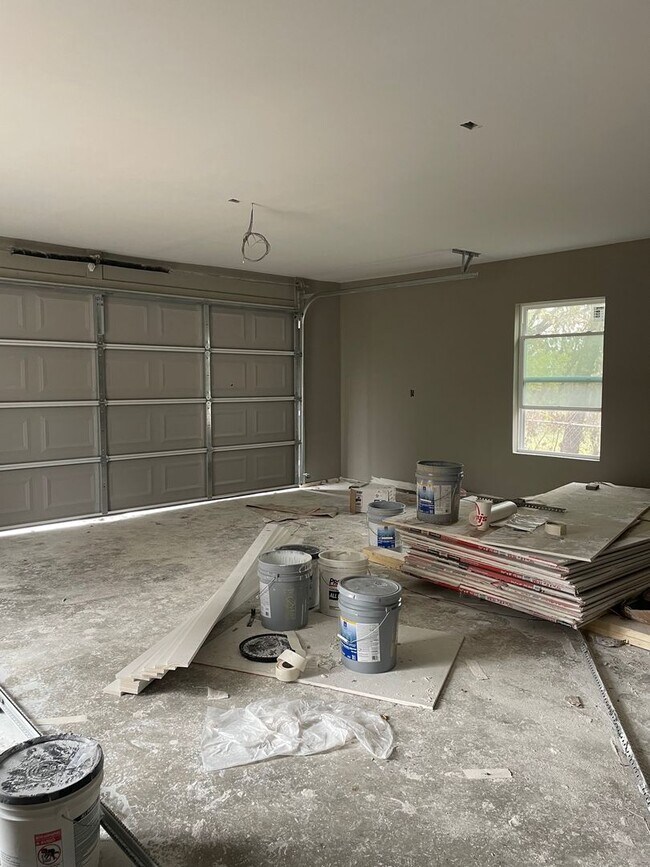 Building Photo - 312 Sumpter Ave