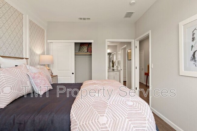 Building Photo - 4435 Rhone Walk