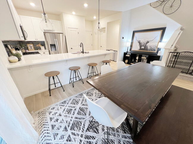 Building Photo - 1149 Anker Dr