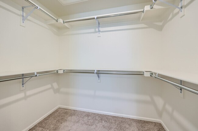 Building Photo - 11791 Lovegrass Dr