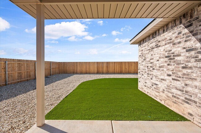 Building Photo - 2156 Langford Ave