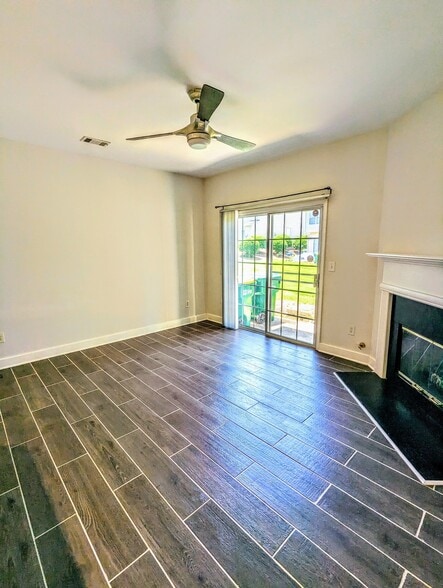 Building Photo - 3369 Hidden Cove Cir NW